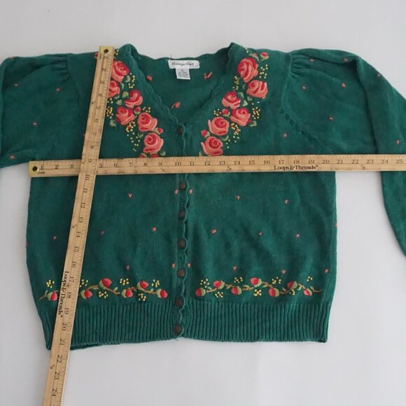 Floral Embroidered Green Cardigan - Picture 3 of 9